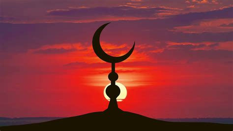 The Islam Symbol Against The Background Of The Sun Time