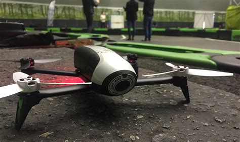 bebop  il drone  parrot ora ha piu autonomia wired