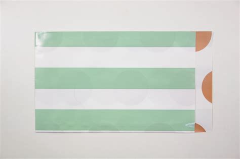 zakje papier groen witte streep