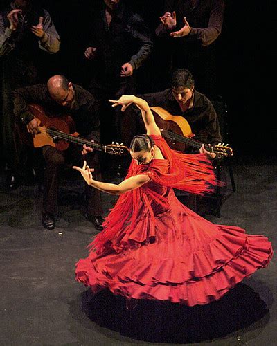dance flamenco