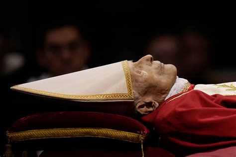 pope emeritus benedict xvi body lying  state  vatican daily sentinel