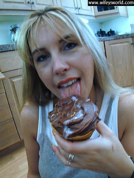 watch wifey eats cum on her food porn in hd fotos daily updates
