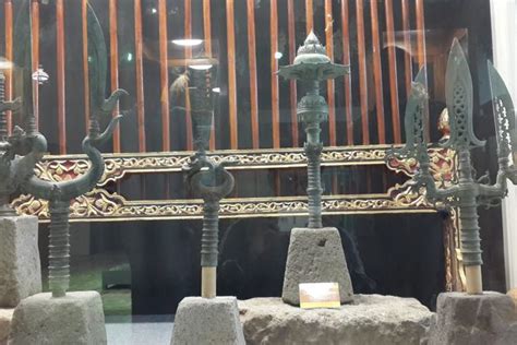 Jelajah Museum Ganesya Ada Peninggalan Kerajaan Majapahit