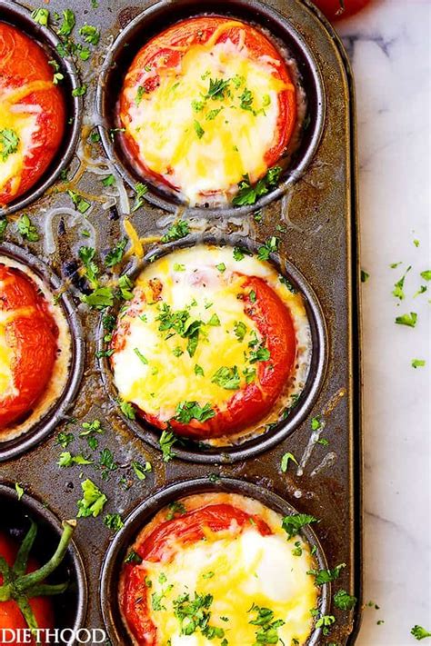 baked eggs  tomato cups simple healthy  flavorful breakfast