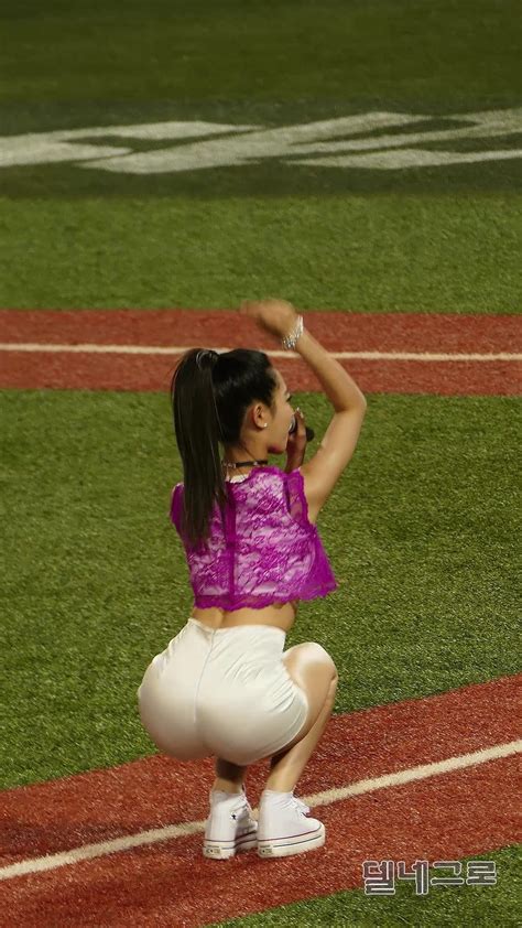 who do 당신 think has the best butt out of these female 케이팝 idols 케이팝 팬팝