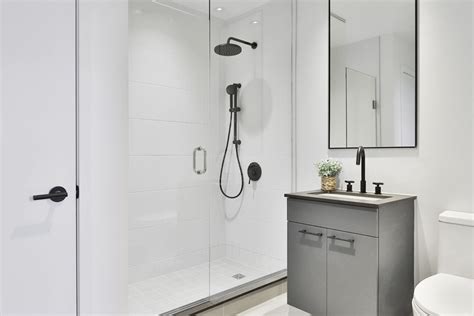 10 Walk In Shower Ideas For Small Bathrooms Metropolitan Bath And Tile