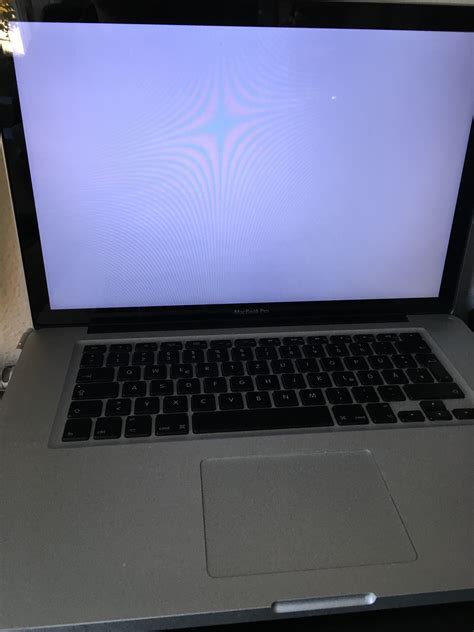 My Macbook Got Stuck After While Logging In To My Account