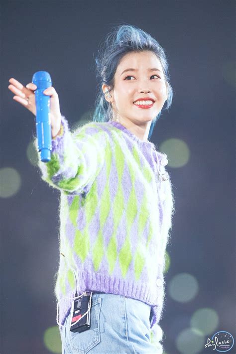 Lee Ji Eun Iu Concert Same Geometric Green Cardigans Sweaters Mohair