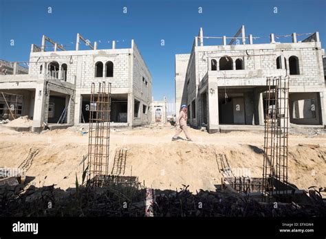 construction   luxury villas  dubai united arab emirates stock photo alamy