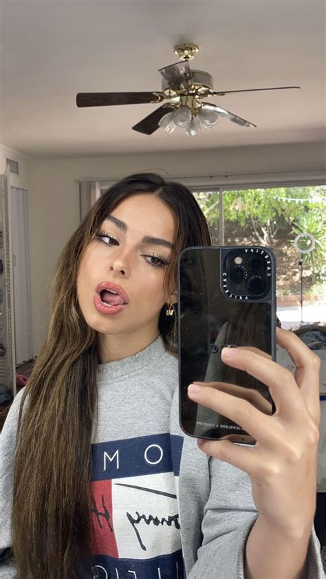 Pin By 𝕷𝖎𝖟𝖟𝖎𝖊 On Addison ☻ In 2020 Pretty Girls Selfies Addison The