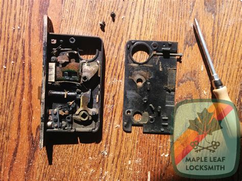 norwalk mortise lock  original key  broken spring