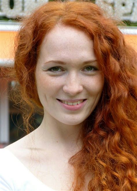 Pin By Martin On Zrzky Redheads Freckles Flame Hair Ginger Hair