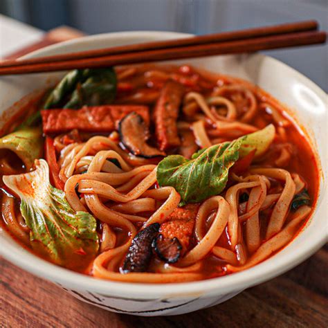 vegan jjamppong chinese korean spicy noodle soup chef atulya