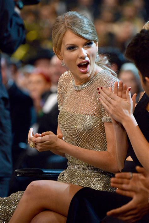 Taylor Swift Had A Serious Surprised Face In The Audience