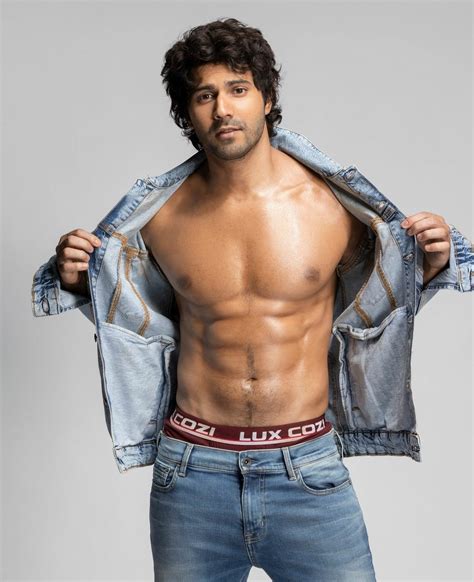 Shirtless Bollywood Men Varun Dhawan S Sexy Underwear Strap Luxx Undies