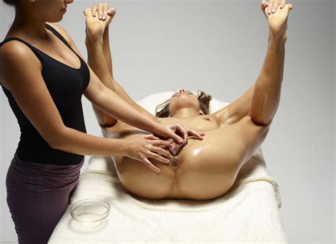 labia massage part2