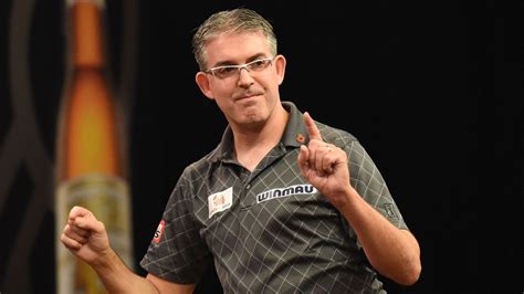 darts results jeff smith snatches top spot  group
