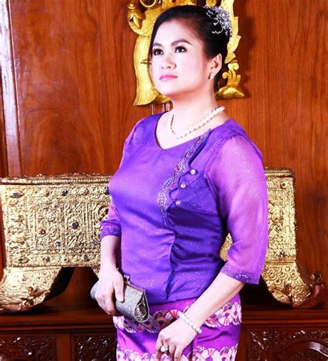 Myanmar Model And Actresses Nandar Hlaing Soe Myat