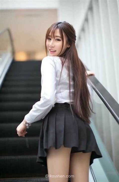 pin by skybluearmy on upskirts cute asian girls girls uniforms