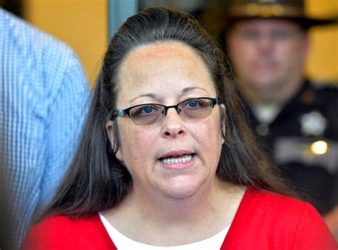 justices clarence thomas samuel alito call kim davis a