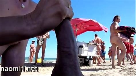 suck a big dick on a public beach xvideos