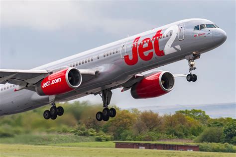jet extends suspension  flights  popular costa airports  spain