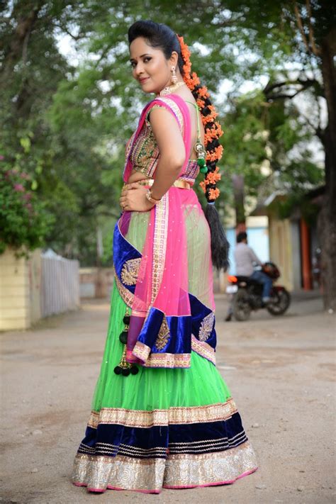 Telugu Tv Anchor Anasuya Hip Navel In Traditional Pink