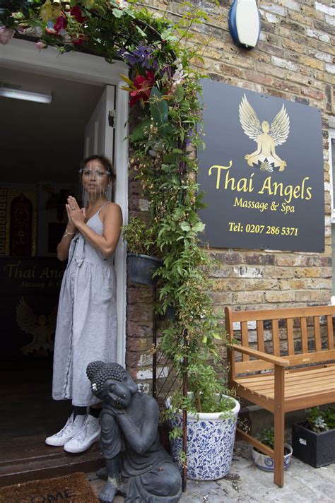 thai massage london ashiatsu london thai angels massage
