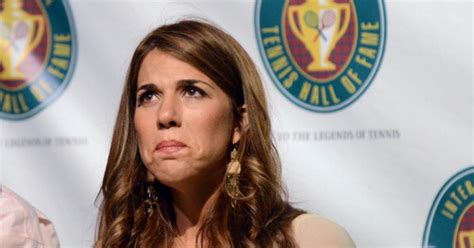 Battery Stalking Charges Dropped Against Jennifer Capriati Cbs Miami