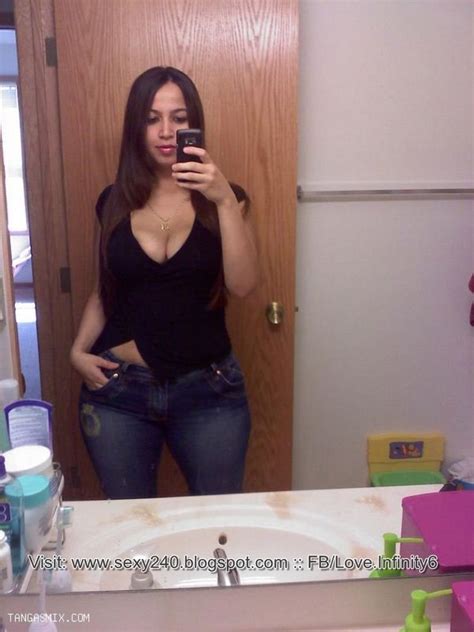 sexy240 hot and sexy culona latina selfshot mirror pics
