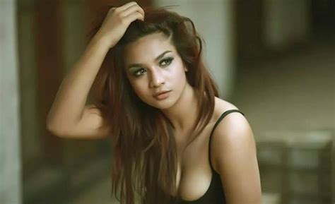 indonesian model siva aprilia nude sexy photos leaked