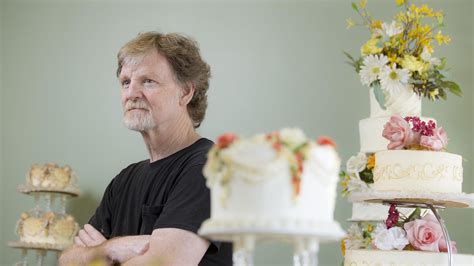 supreme court rules in favor of colorado baker who refused to make