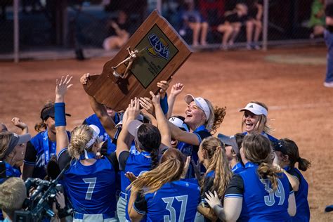 Ihsaa Softball Lake Central Outfielder Wants State Title Vs Roncalli