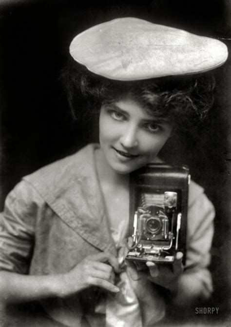 old photos of pretty girls from between the 1900s and 1920s ~ vintage everyday