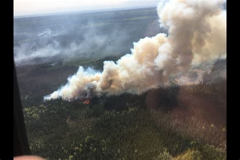 mnrf crews   battle alberta wildfires   tbnewswatchcom