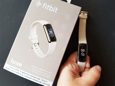 danh gia fitbit luxe fitness  wellness tracker