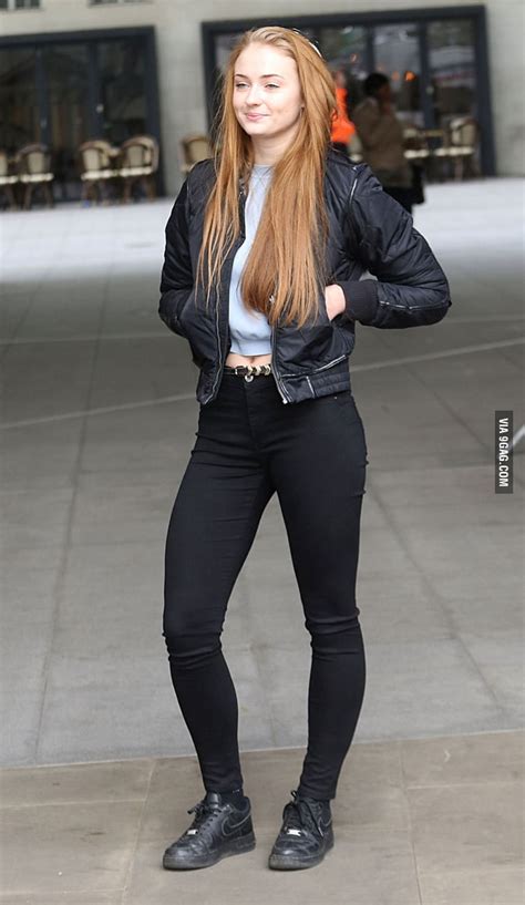 61 hot pictures of sophie turner sansa stark actress in game of thrones