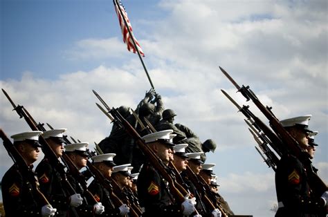 fileus navy      marines march   marine