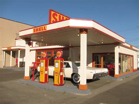 vintage gas station   olympic highway aberdeen  flickr