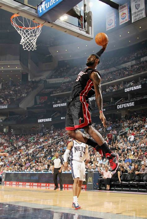 jumping nba basketball lebron james headbands miami heat dunk