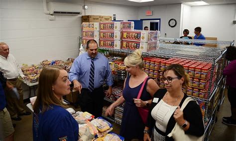 after a year district 300 food pantry sees a growing need