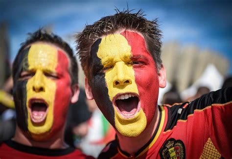 world cup 2014 colourful fans mirror online