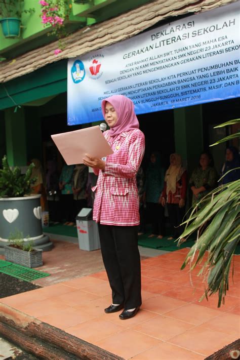 Smkn 23 Jakarta Sambut Gembira Gerakan Literasi Sekolah Taman Bahasa
