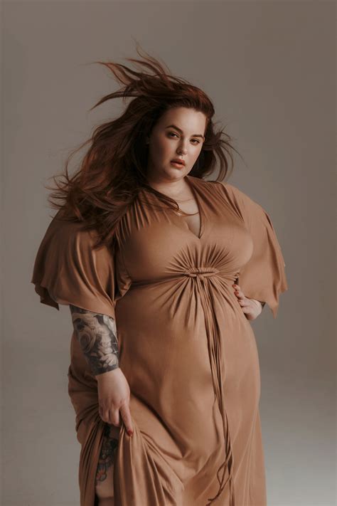 Plus Size Model Tess Holliday Strikes Co Pro Deal With Glass