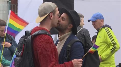 Germany Legalises Same Sex Marriage Despite Merkels Opposition Youtube