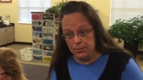 after kim davis is jailed marriage license issued