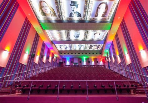 these movie theaters are so breathtakingly beautiful even