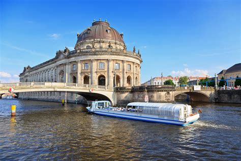 berlin spree  landwehr canal boat  introducing berlin