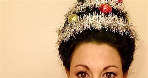 Christmas Tree Hair Is The Festive Trend Taking Over Instagram Teen Vogue