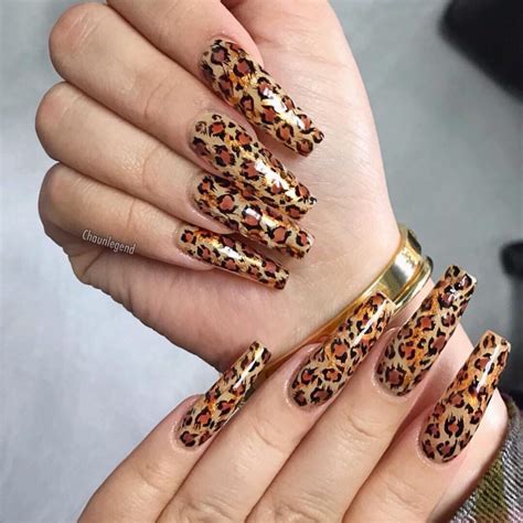 theɱҽαɳҽʂƚwitch with images leopard print nails